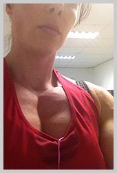maria-wattel-tall-amazon-female-bodybuilder (24).jpg